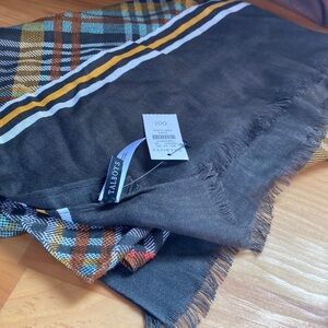 NWT Talbots scarf OS